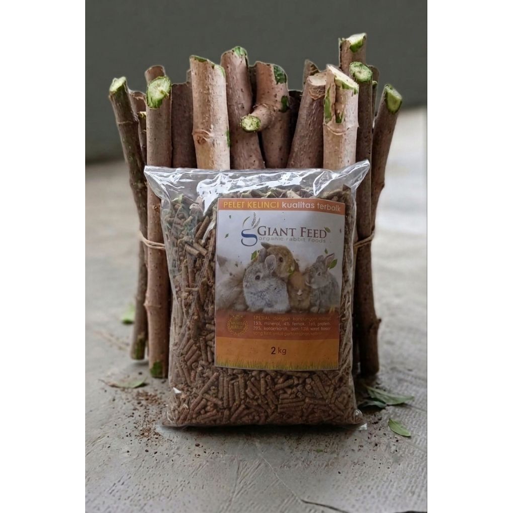 Pakan kelinci GIANT FEED bonus Tricantera bibit