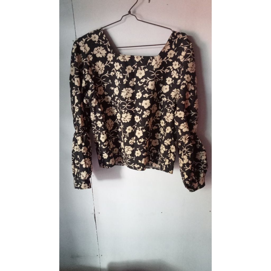 preloved| atasan bunga bunga