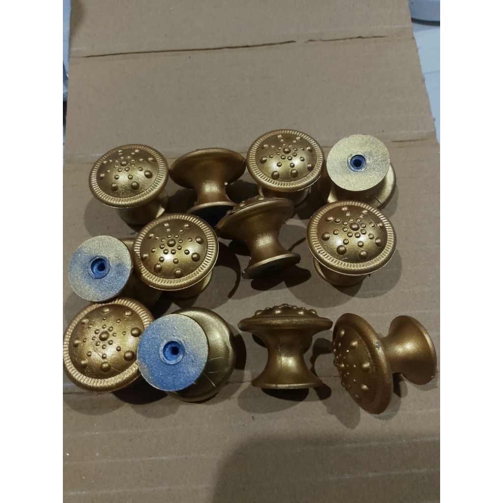 paket 12pcs handle knop pintu/lemari warna gold emas