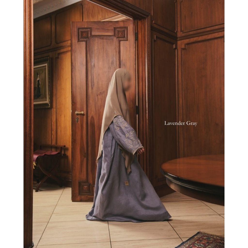 Maryam Abaya by Aafiya - Lavender Grey (L/XL)