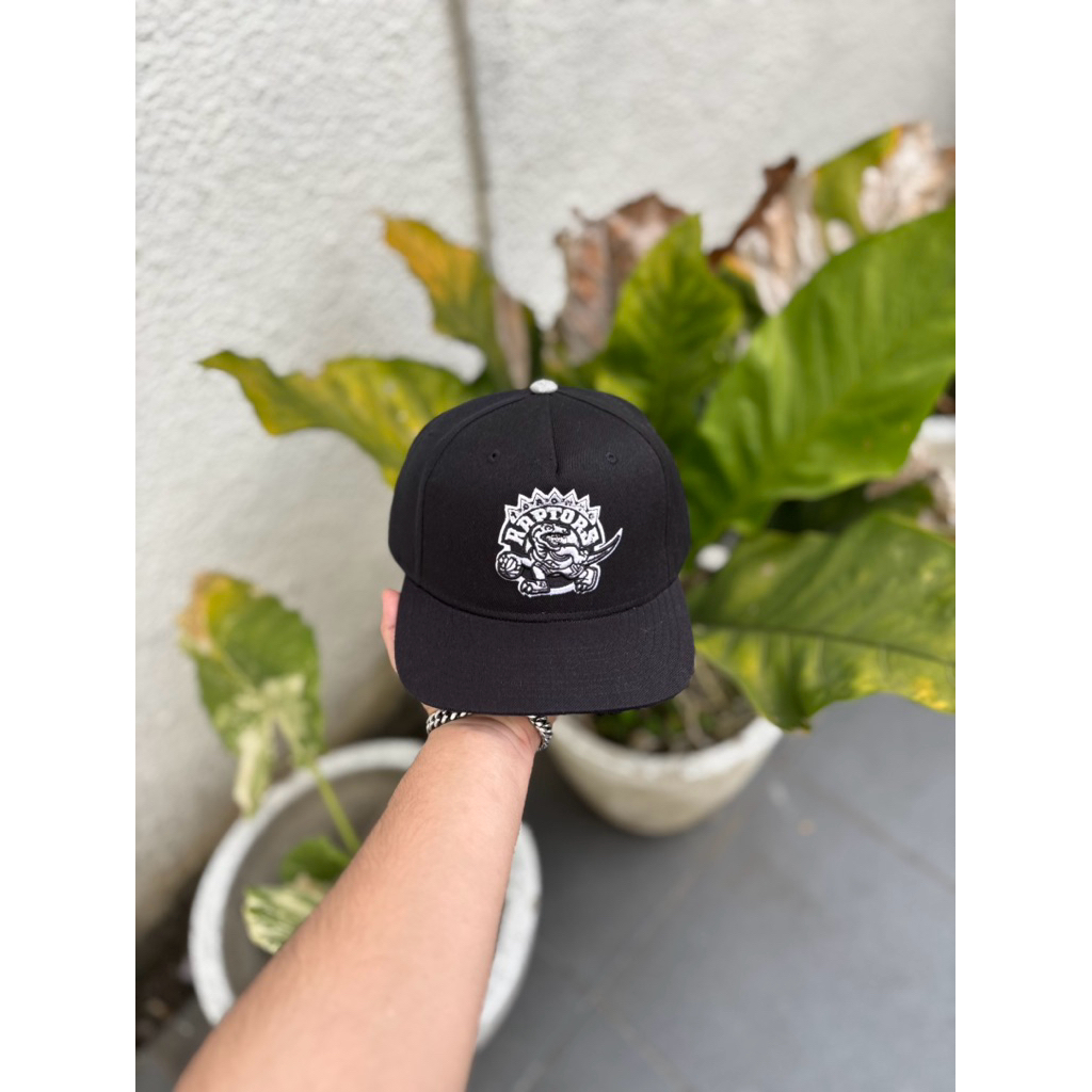 Topi Snapback Mitchell & Ness Toronto Raptors
