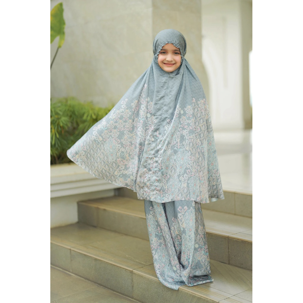 Buttonscarves prayer robe kids grey as is