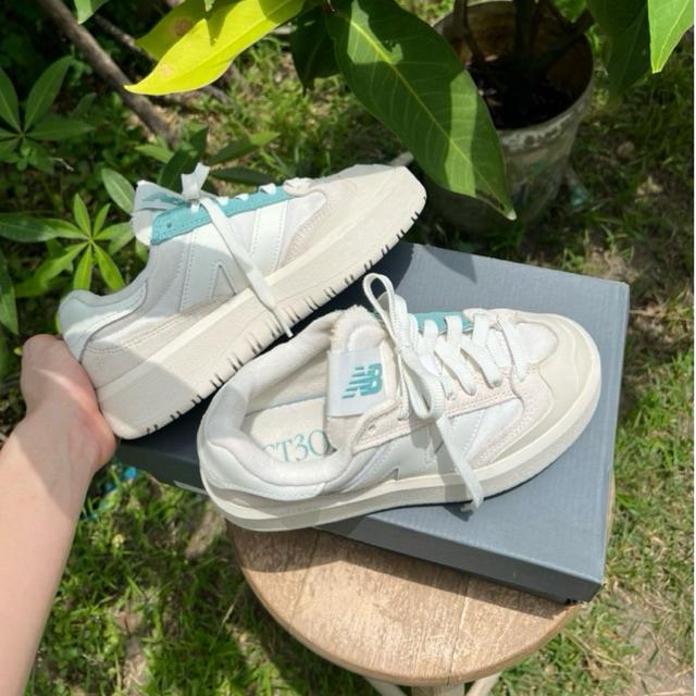 Preloved New Balance CT 302 Original Size EU 37 Sea Salt/ Faded Teal/ Turtledove