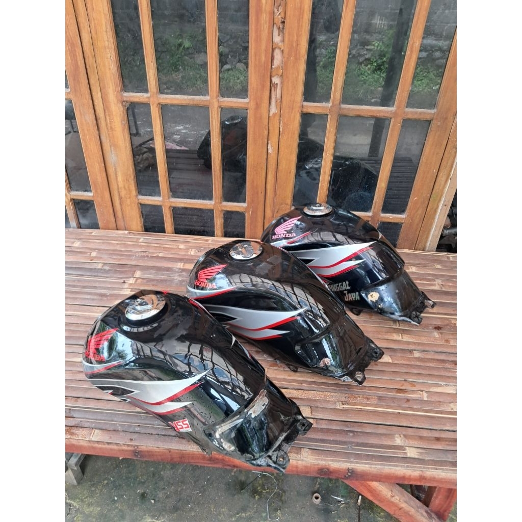 TANGKI WADAH BENSIN MEGAPRO PRIMUS ORI COPOTAN