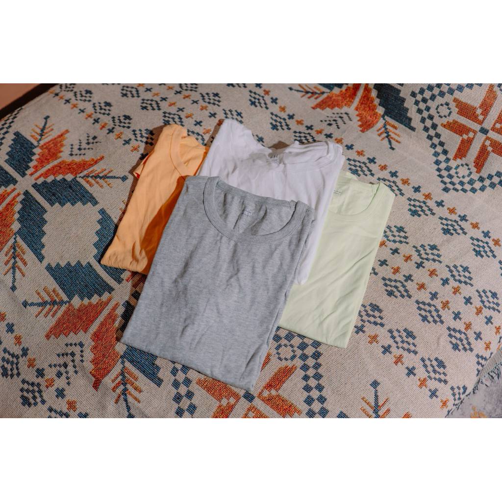 Kaos polos Gap wanita