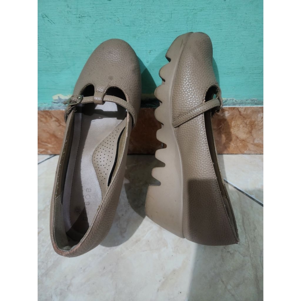 Sepatu Wanita Be Bob Coklat Susu- Preloved