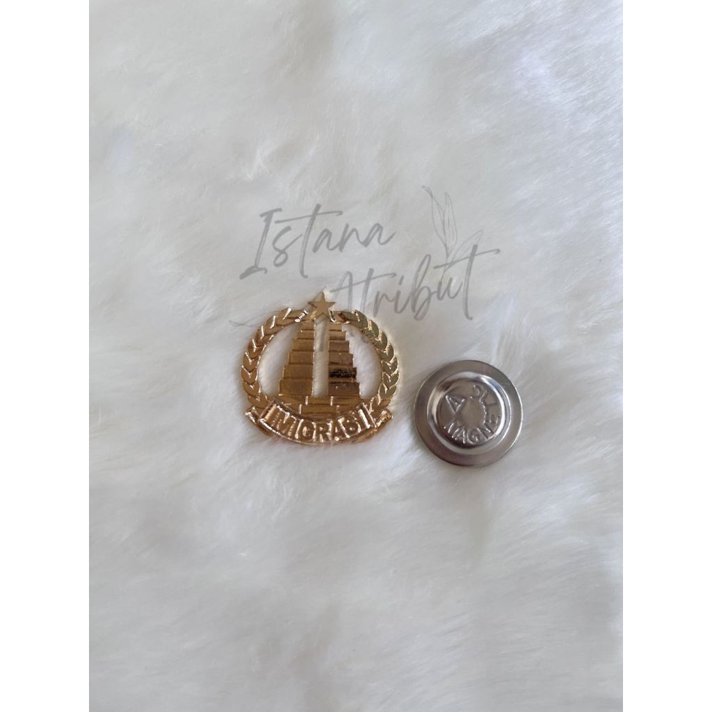 Pin Pejim Imigrasi - Magnet