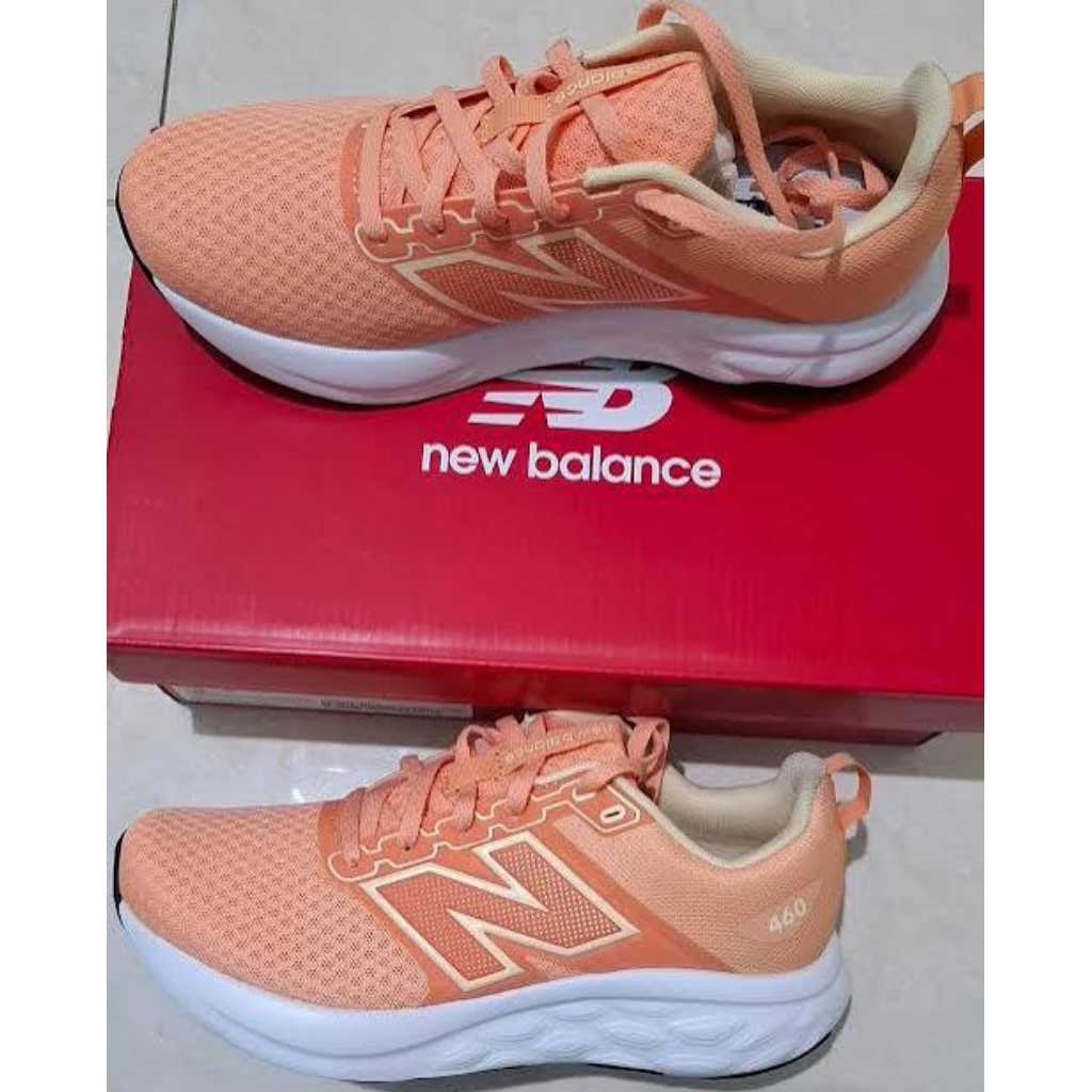 Sepatu running women New Balance 460