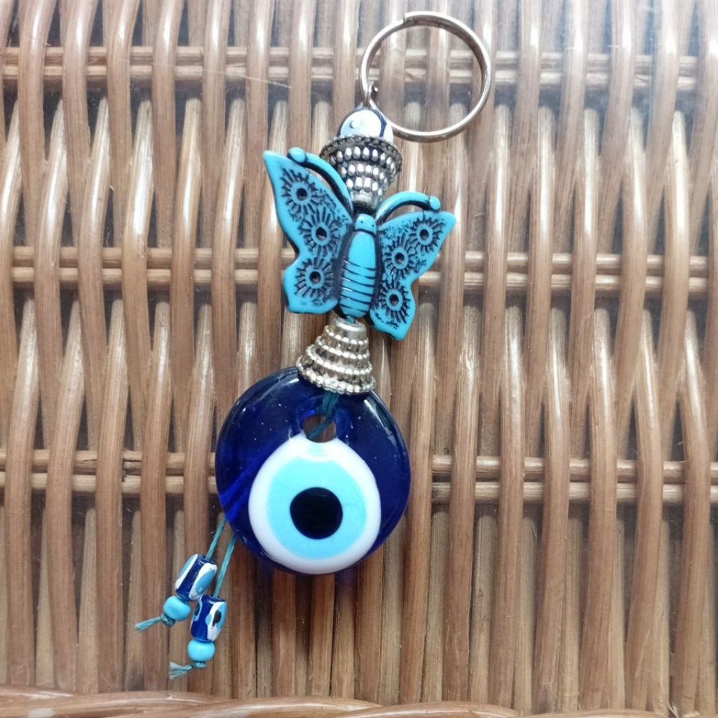 Gantungan Kunci Evil Eye Turkish dengan Kupu-Kupu