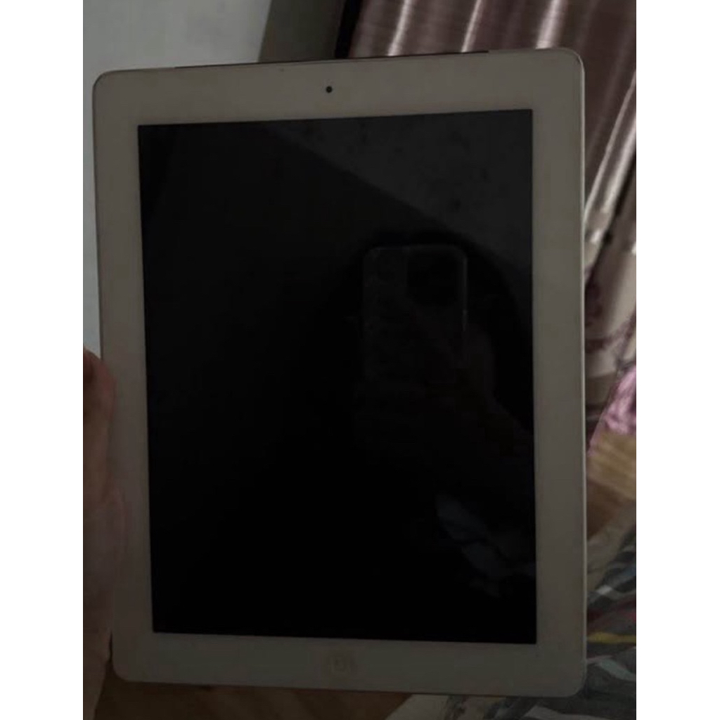 [Second] APPLE IPAD 4 (Wifi + celuller)