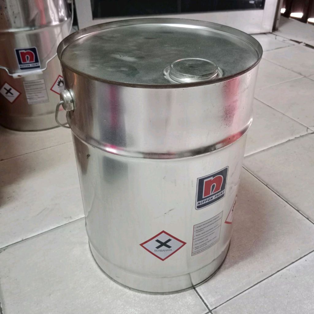 Drum besi bekas isi 25L