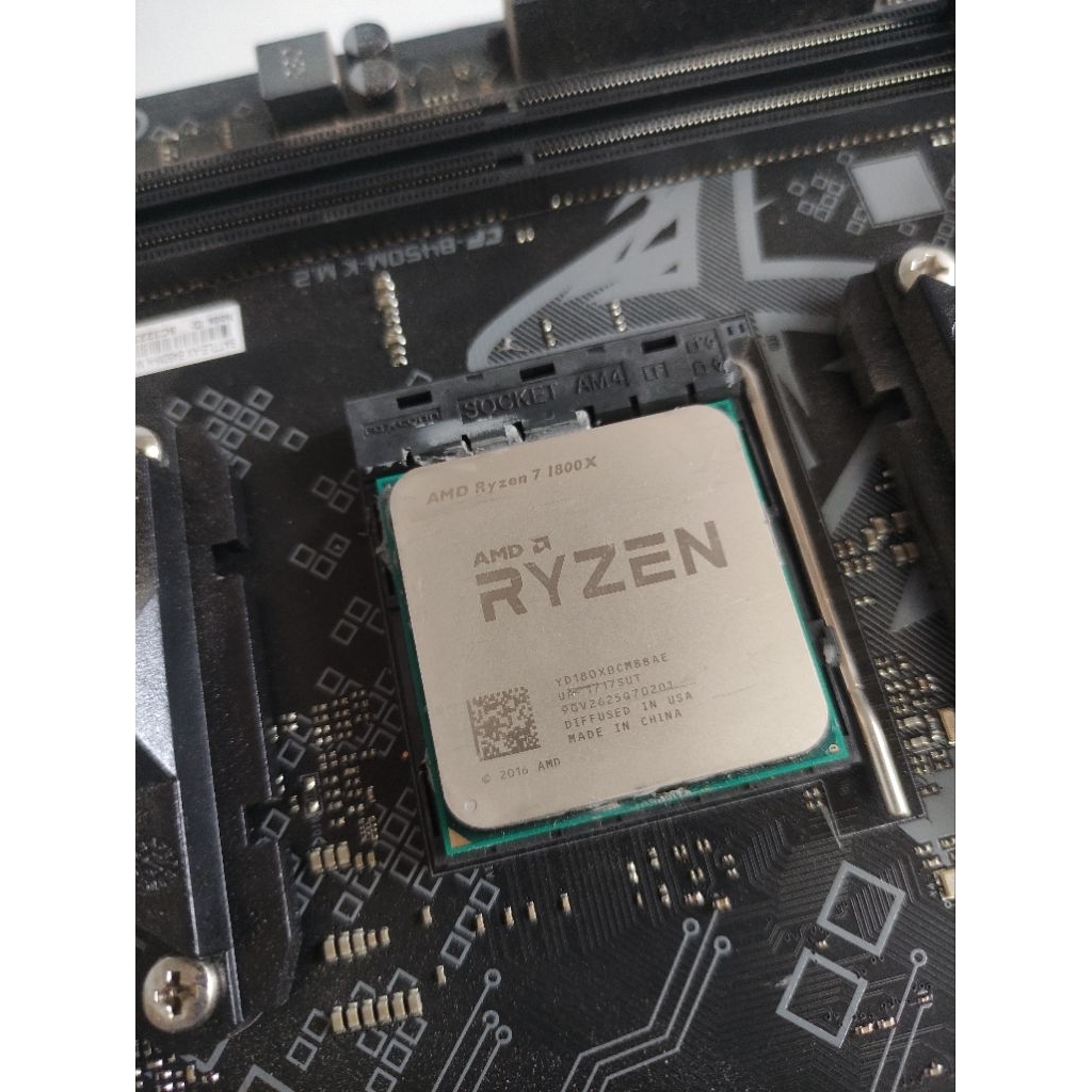 Paket Ryzen 7 1800x + Mobo B450m colorful