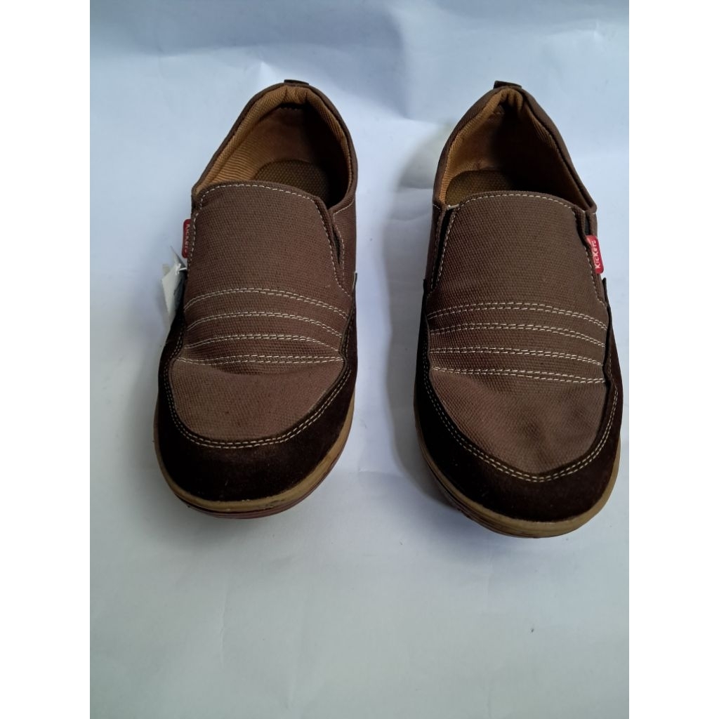 sepatu kain pria tanpa tali