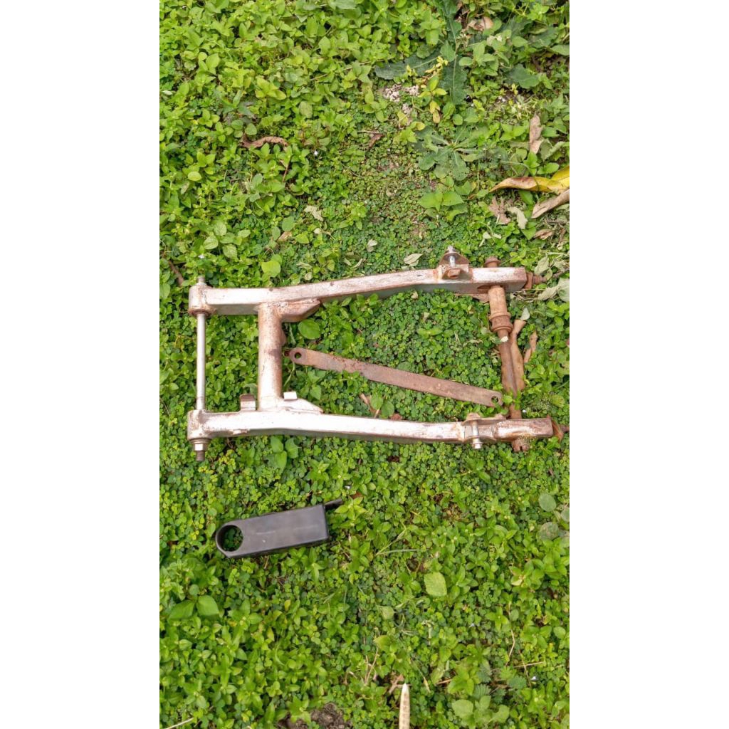 SWING ARM KAWASAKI KAZE R ORIGINAL COPOTAN SIAP PAKAI