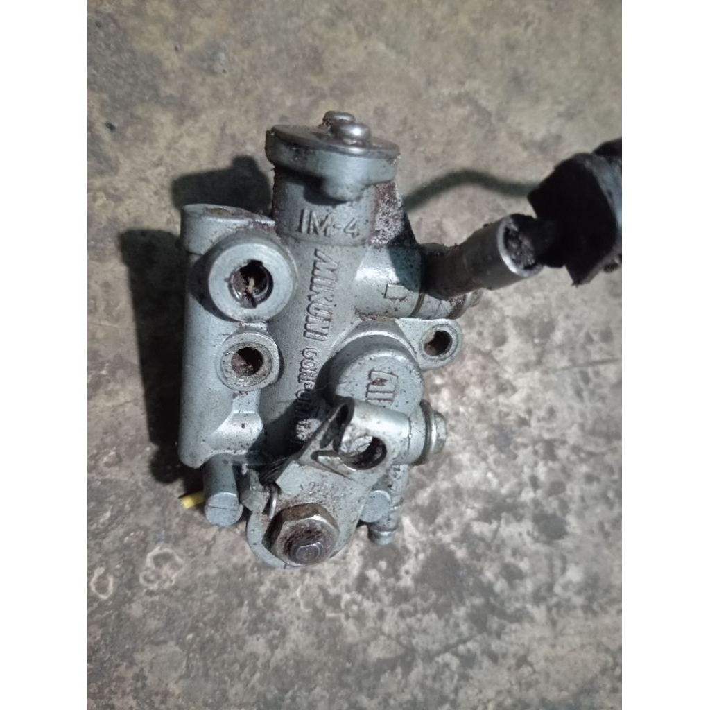 Pompa Oli Suzuki A100