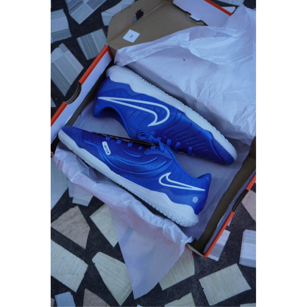 Sepatu futsal nike tiempo