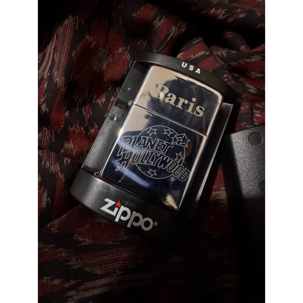Zippo Rare Paris Planet Hollywood   double Stamp   Nos New Old Stock  Original Autentic Zippo