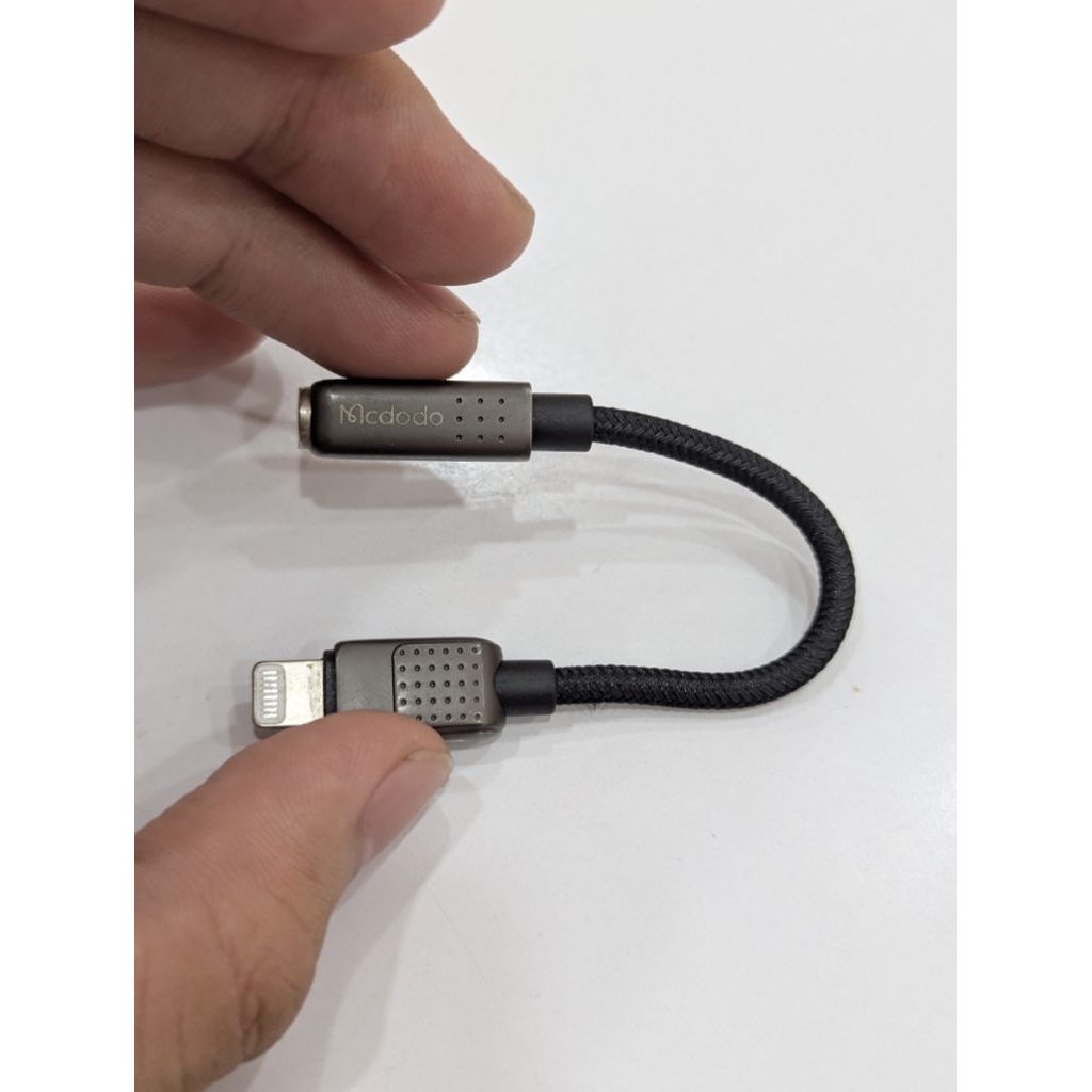 MCDODO Converter Splitter For iPhone Lightning to Jack 3.5mm (second)