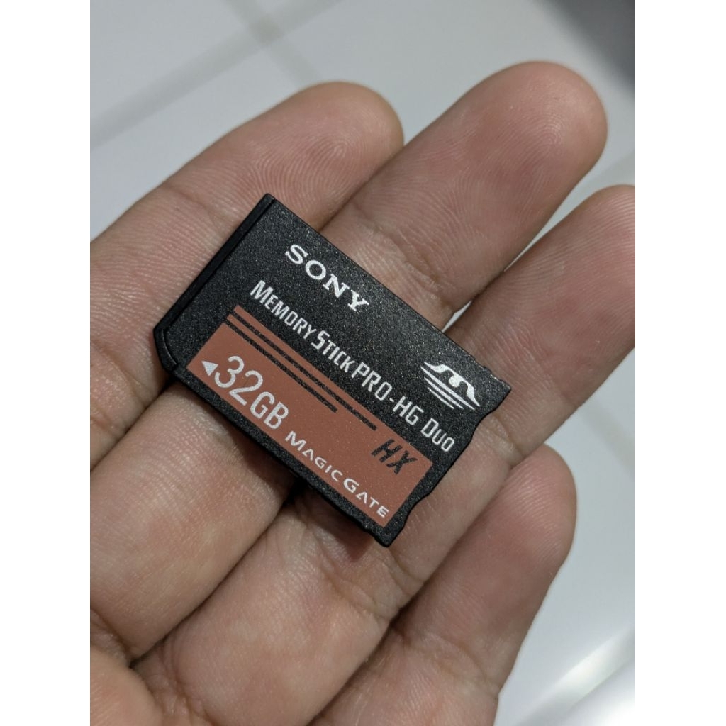 memori kamera digital sony