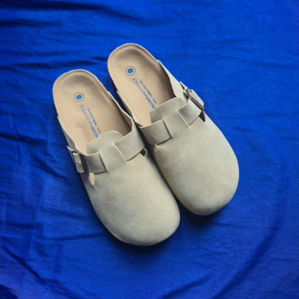 Vinedrip Masterpiece Fresco Light Cream Sandal Clogs Size 44 – New