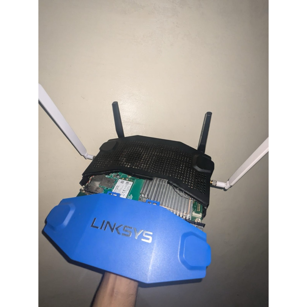 Router Linksys WRT1200AC + L850GL Mod
