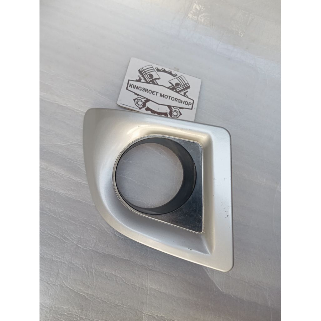 COVER FOGLAMP AVANZA VVT-I 2004-2011 ORIGINAL (KANAN)