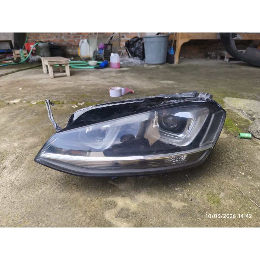 headlamp lampu depan vw golf MK 7