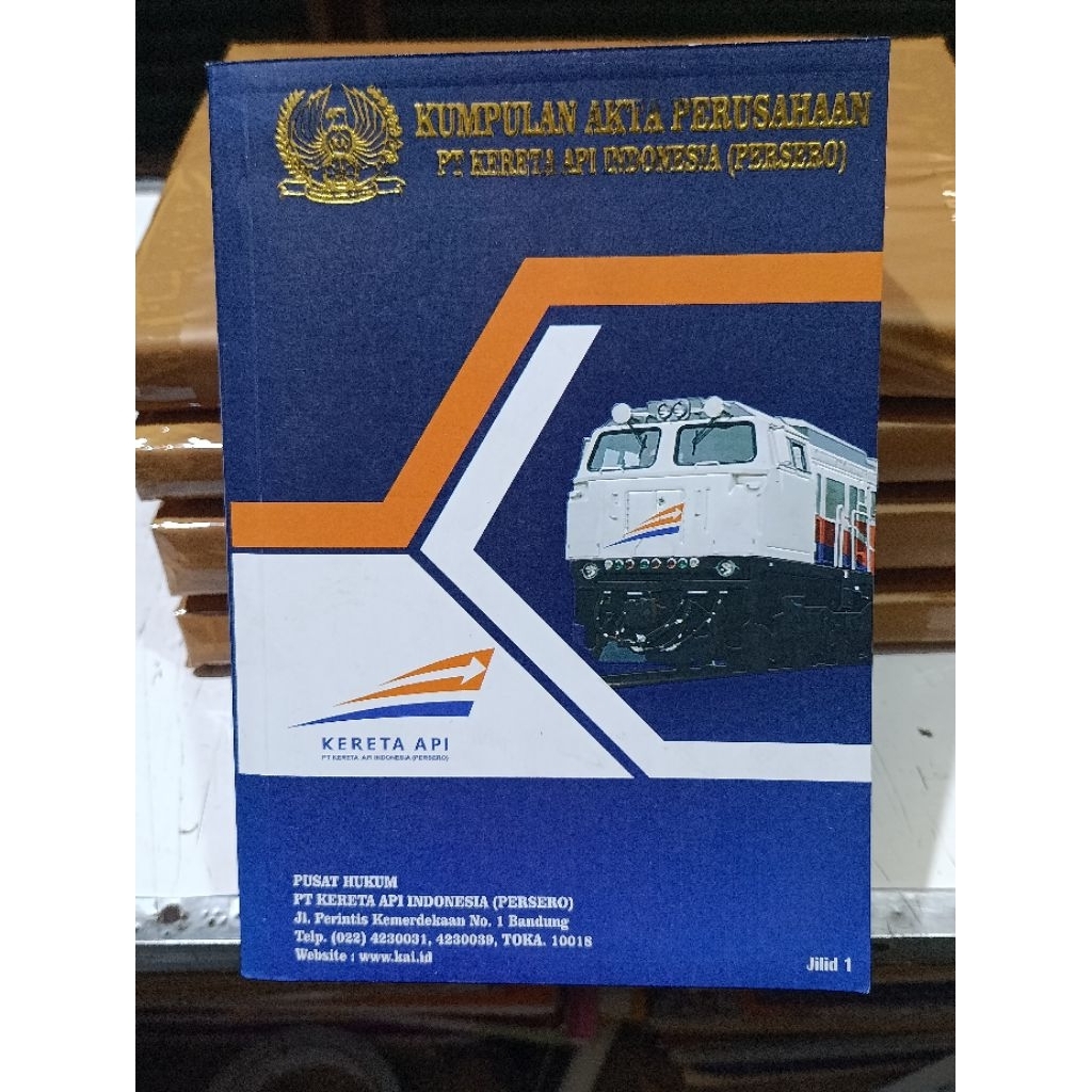 Buku Kumpulan Akta Perusahaan PT Kereta Api Indonesia ( Persero )