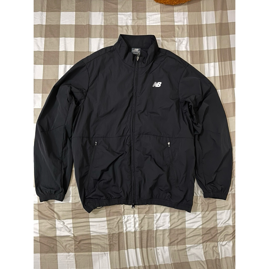 New Balance women's W lightweight woven jacket windbreaker NBNAFB0012