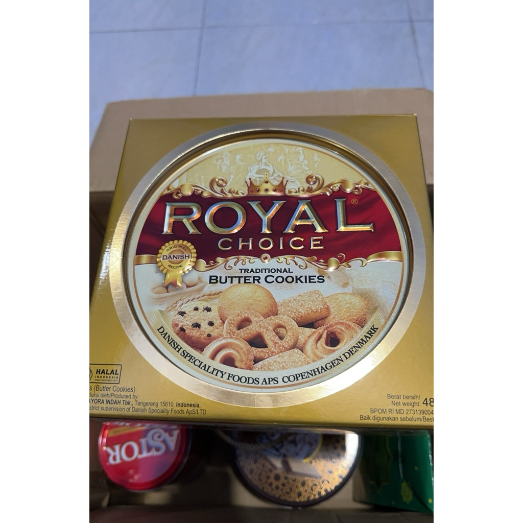 ROYAL BISKUIT KALENG