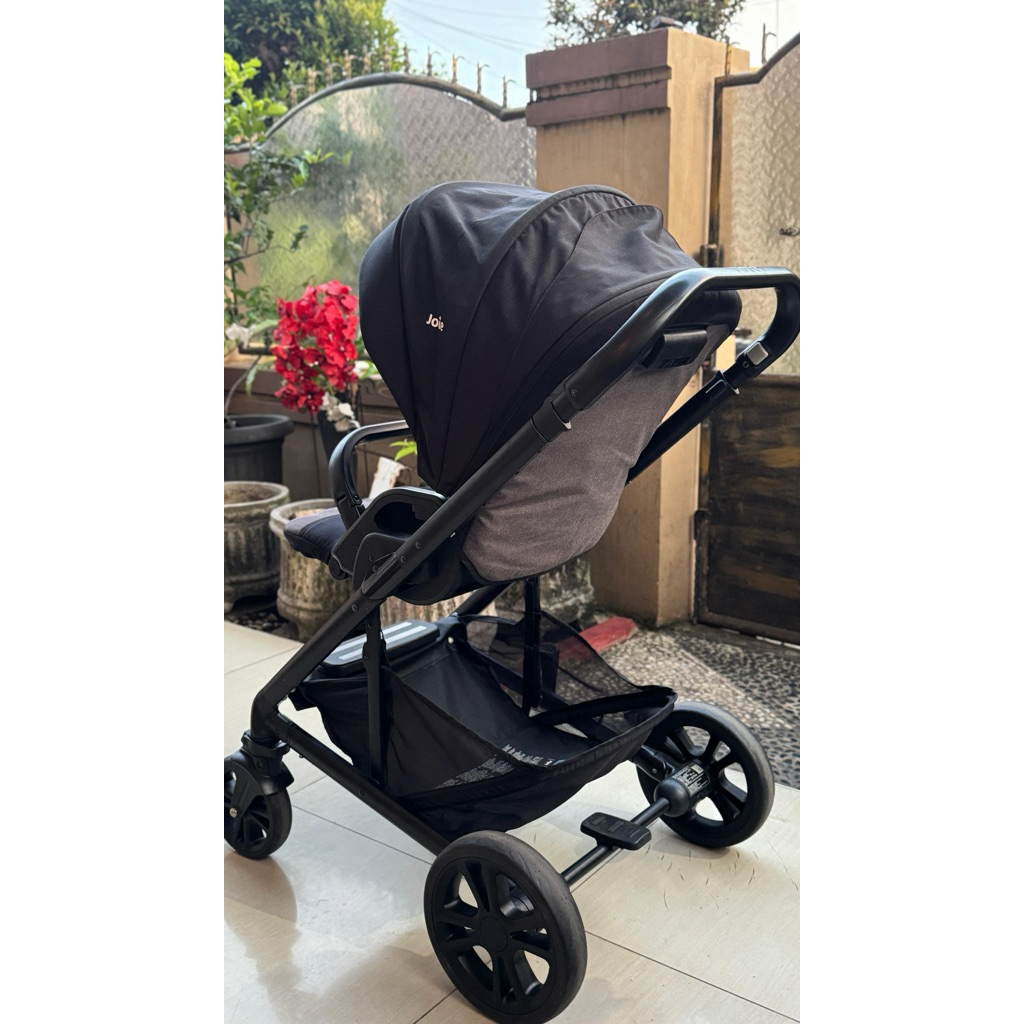 Preloved Joie Chrome (Shale)