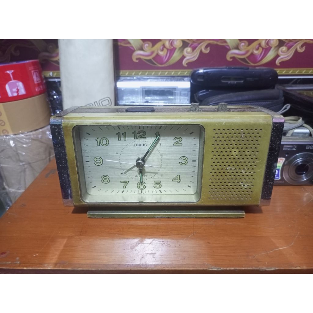 jam meja lorus Japan vintage