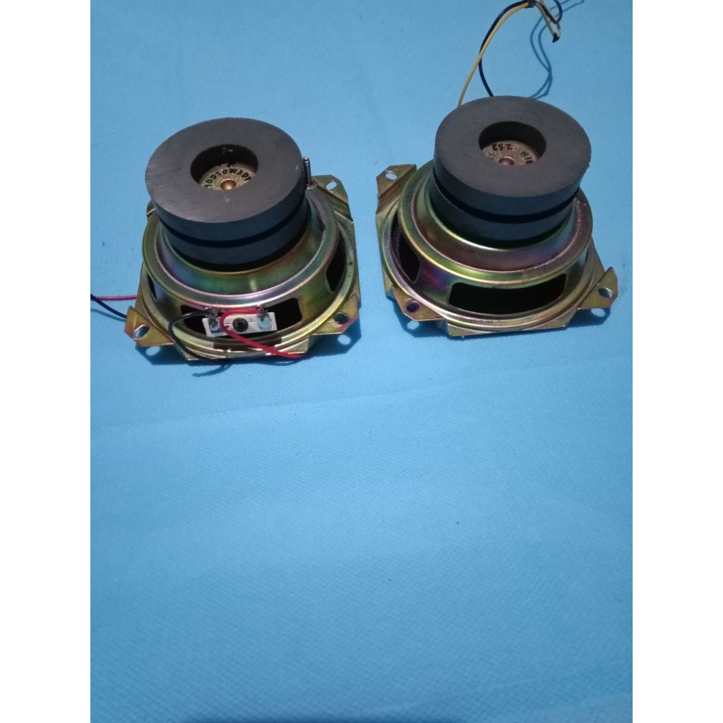 SECOND----SPEAKER POLYTRON 4 Inch Dobel magnet, Sepasang