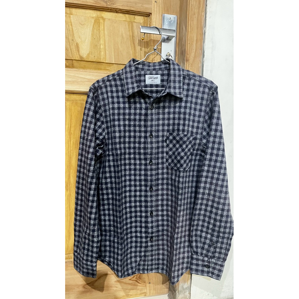 kemeja Flanel Greenlight ariel noah