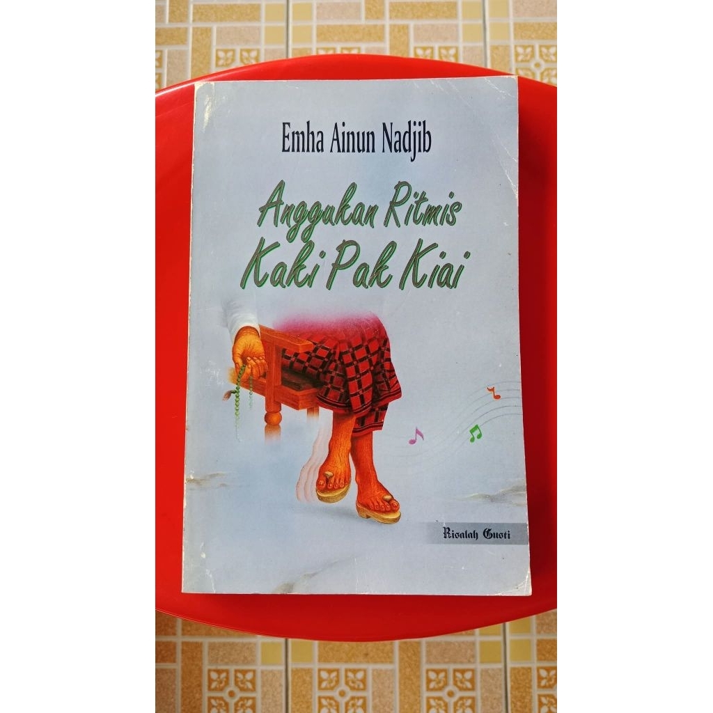 Anggukan Ritmis Kaki Pak Kiai