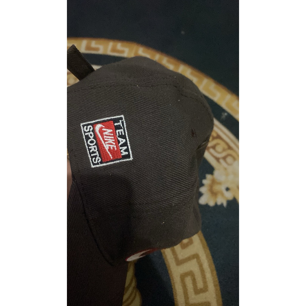 Topi vintage90s coklat