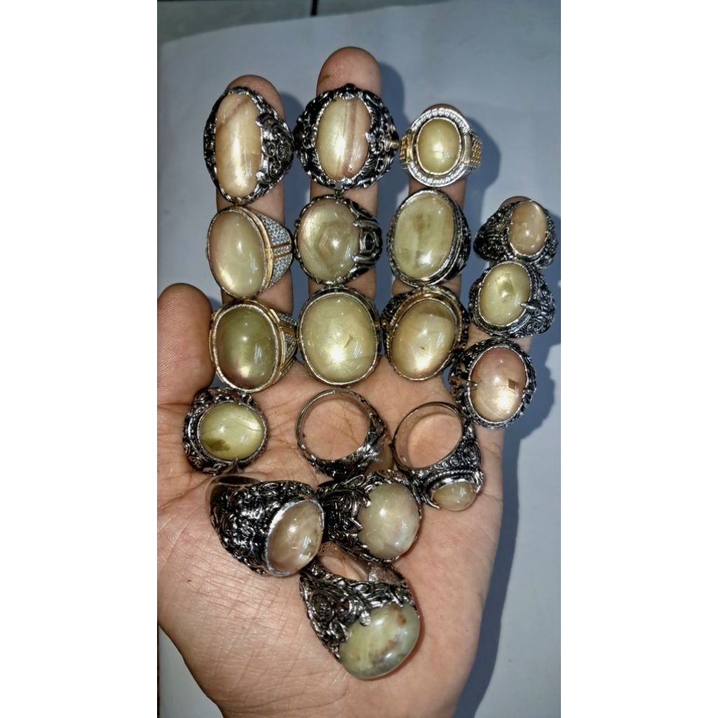 cincin  yellow safir star