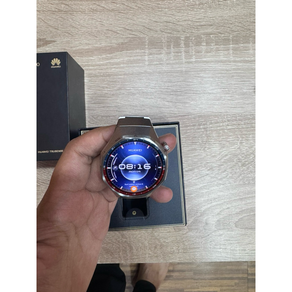 Huawei watch GT 6 Pro titanium original garansi resmi on feb2027 second like new