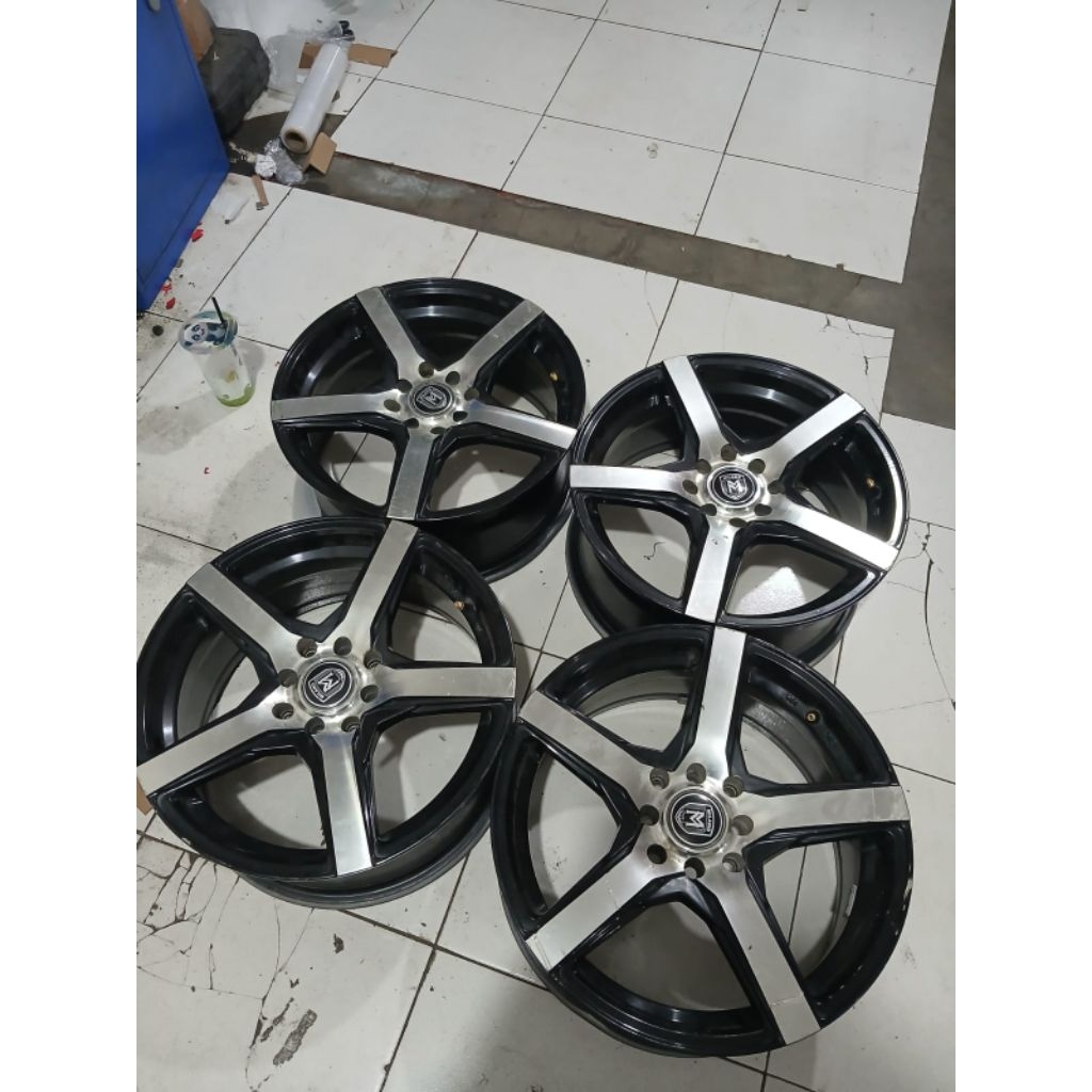 Velg bekas mobil racing ring 16 lebar 7 baut 4x100 velg only