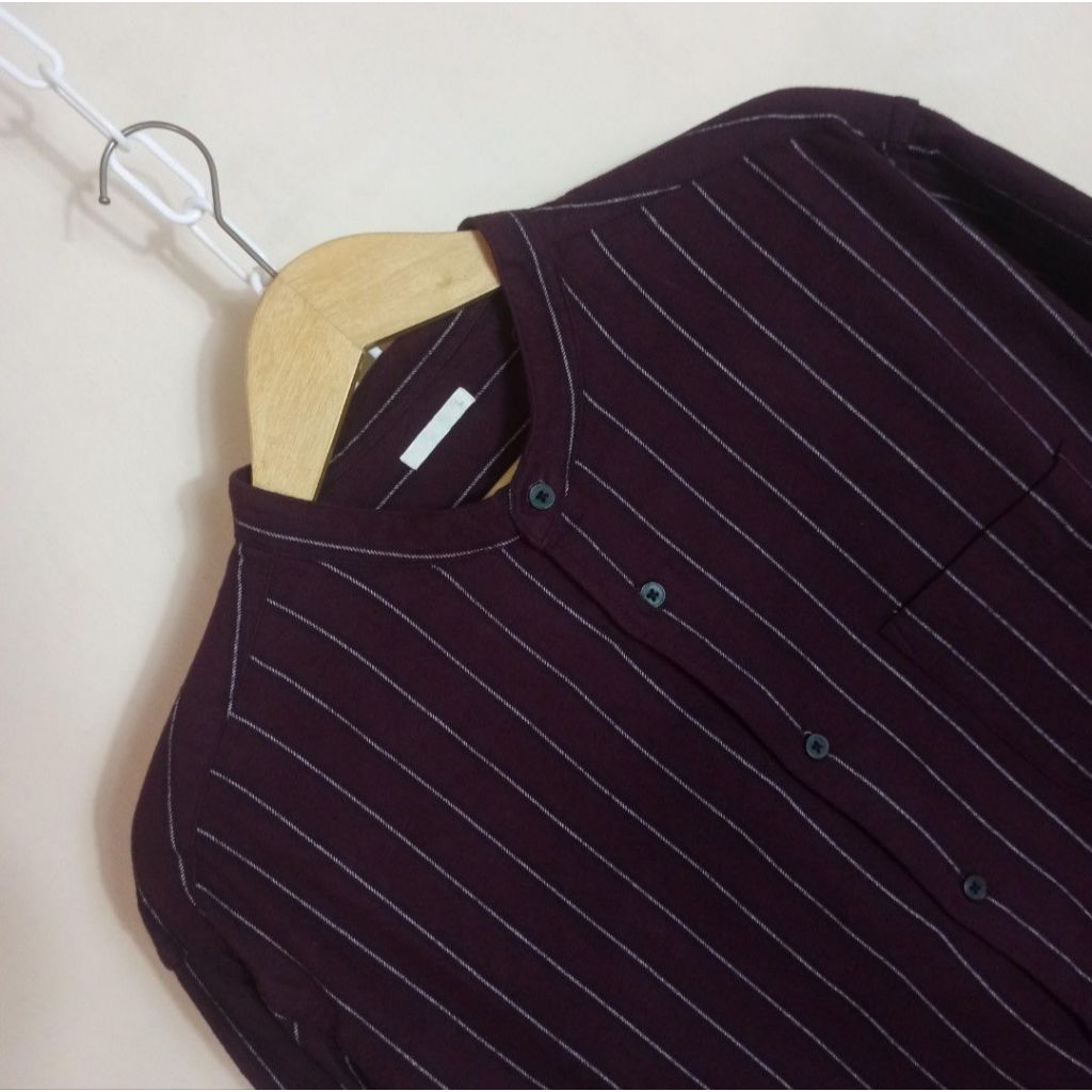 [Flannel GU] Kemeja Flanel Global Uniqlo Koko Kerah Shanghai Stripe Long Sleeve Shirt Ungu Size L