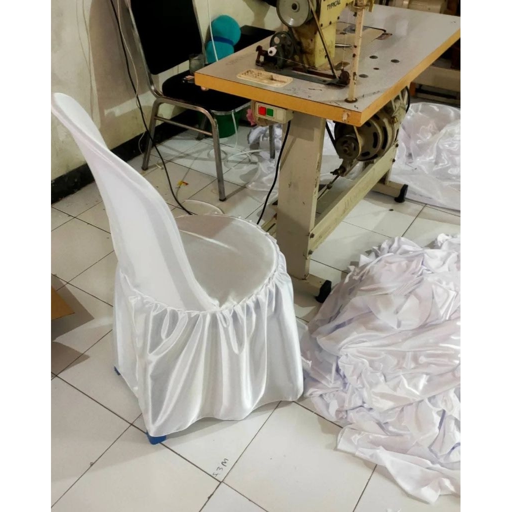 sarung kursi napoly 101