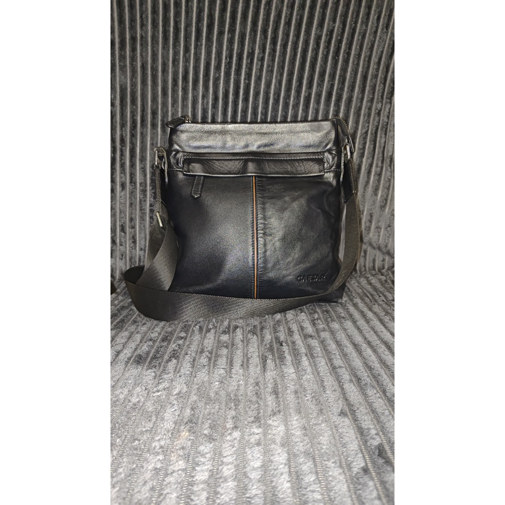 Preloved tas kulit sapi asli untuk pria