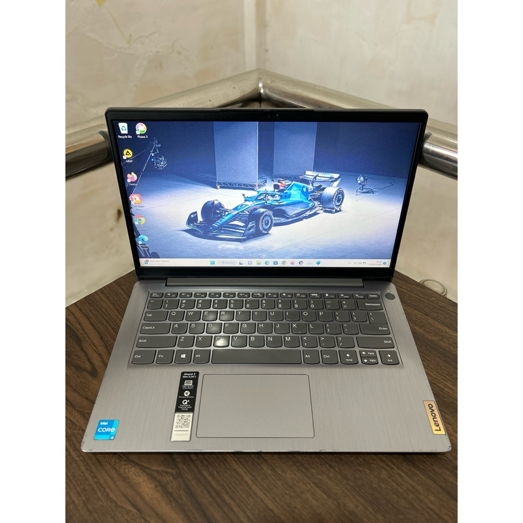 Lenovo Ideapad Slim 3 Core i3 Gen 11 RAM 8 GB SSD 512GB 14” FHD IPS