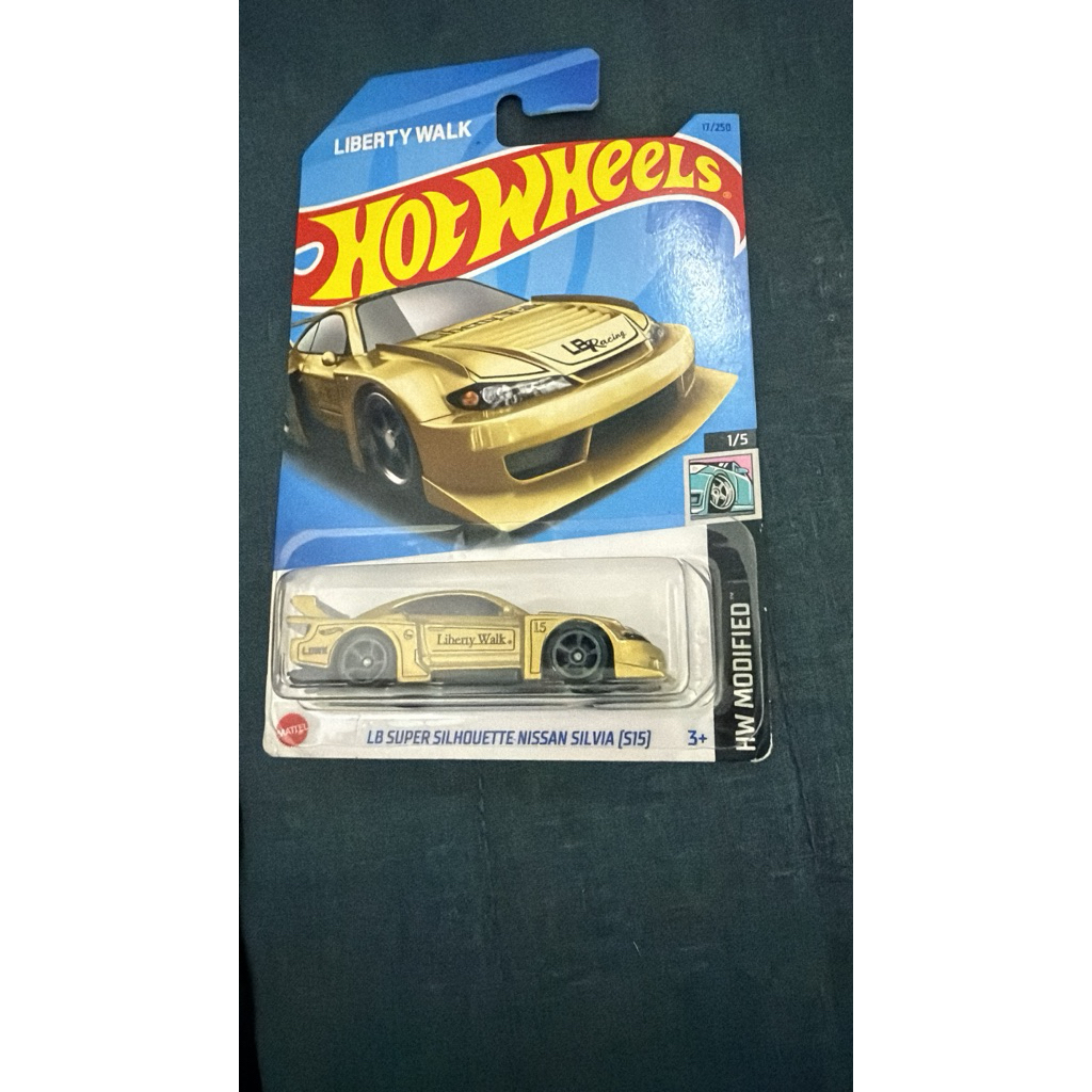 Hot Wheels LBWK Gold