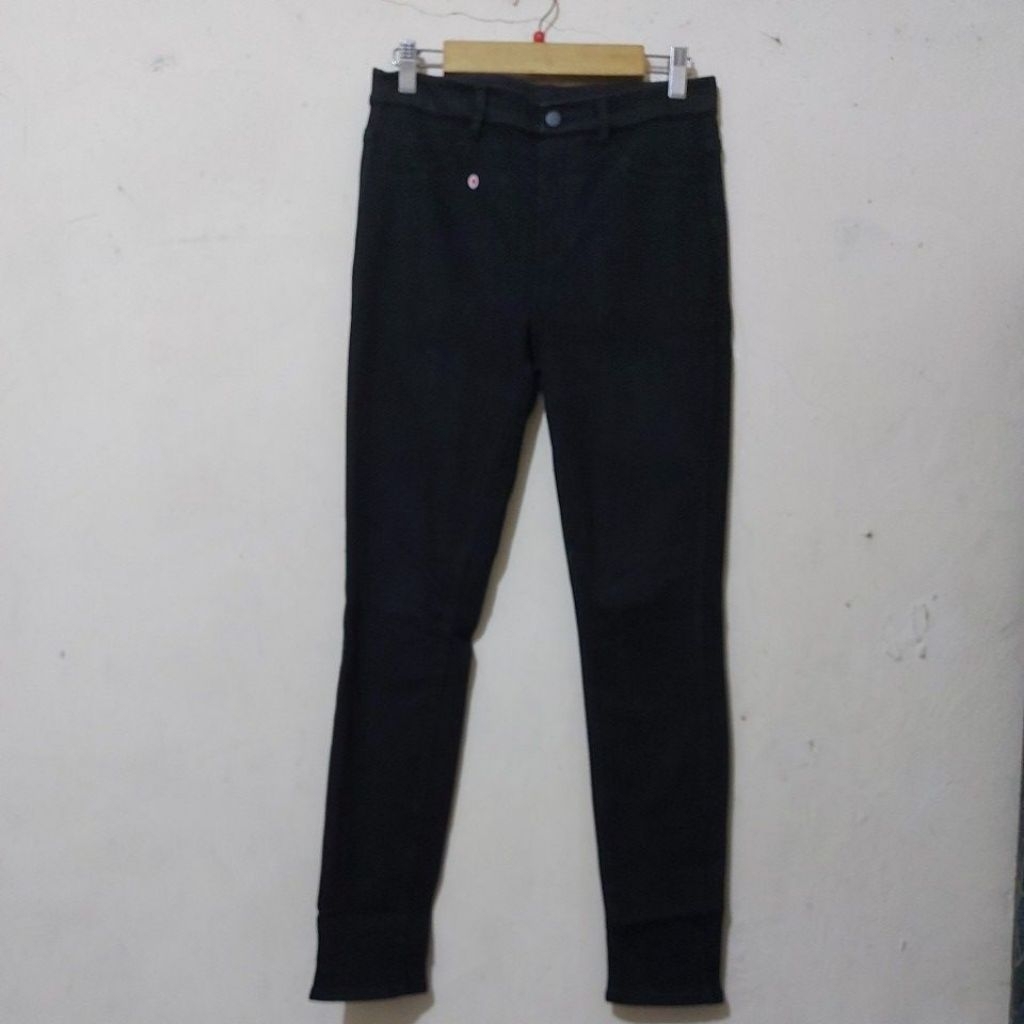 SALE Legging Heattech panjang untuk wanita UNI(defect)*L