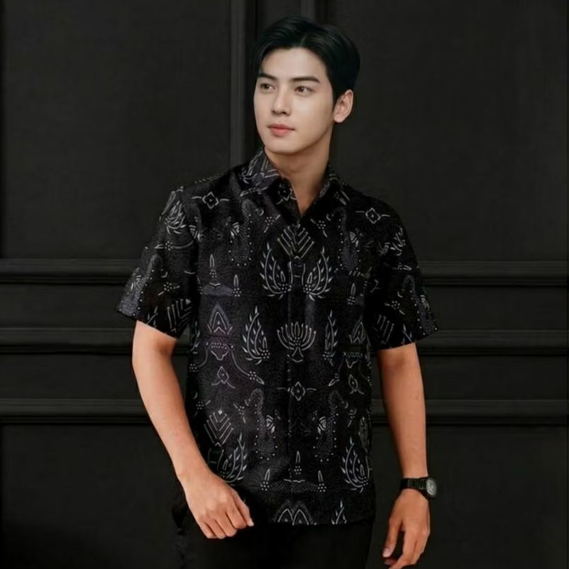 Exclusive! Hem Batik Pria - Kemeja Batik Kerja Mewah