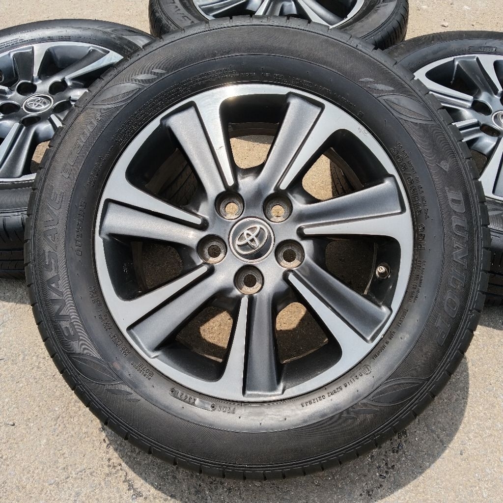 Velg Ori oem Toyota Voxy R16 Pcd 5x114 Lebar 6  Et50 + Ban Dunlop 205/65 R16 Paket 4 Pcs Atau 1 Set