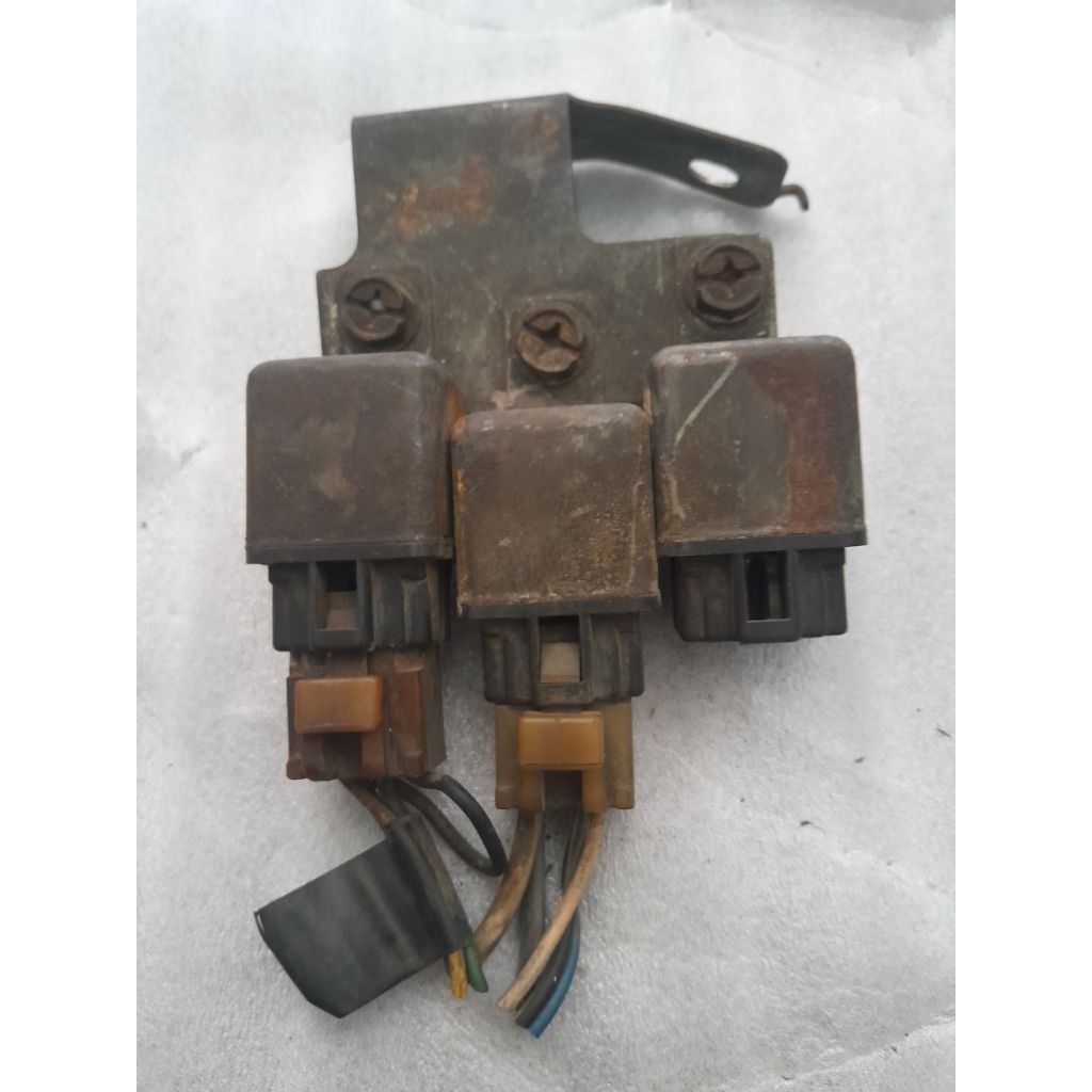 Relay main stater mobil klasik injection#relay stater#Bandik stater.