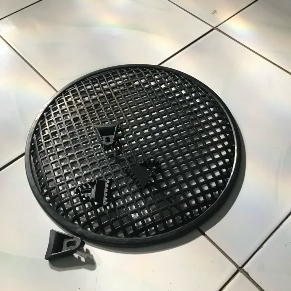 Gril Speaker 12 inch untuk speaker subwoofer