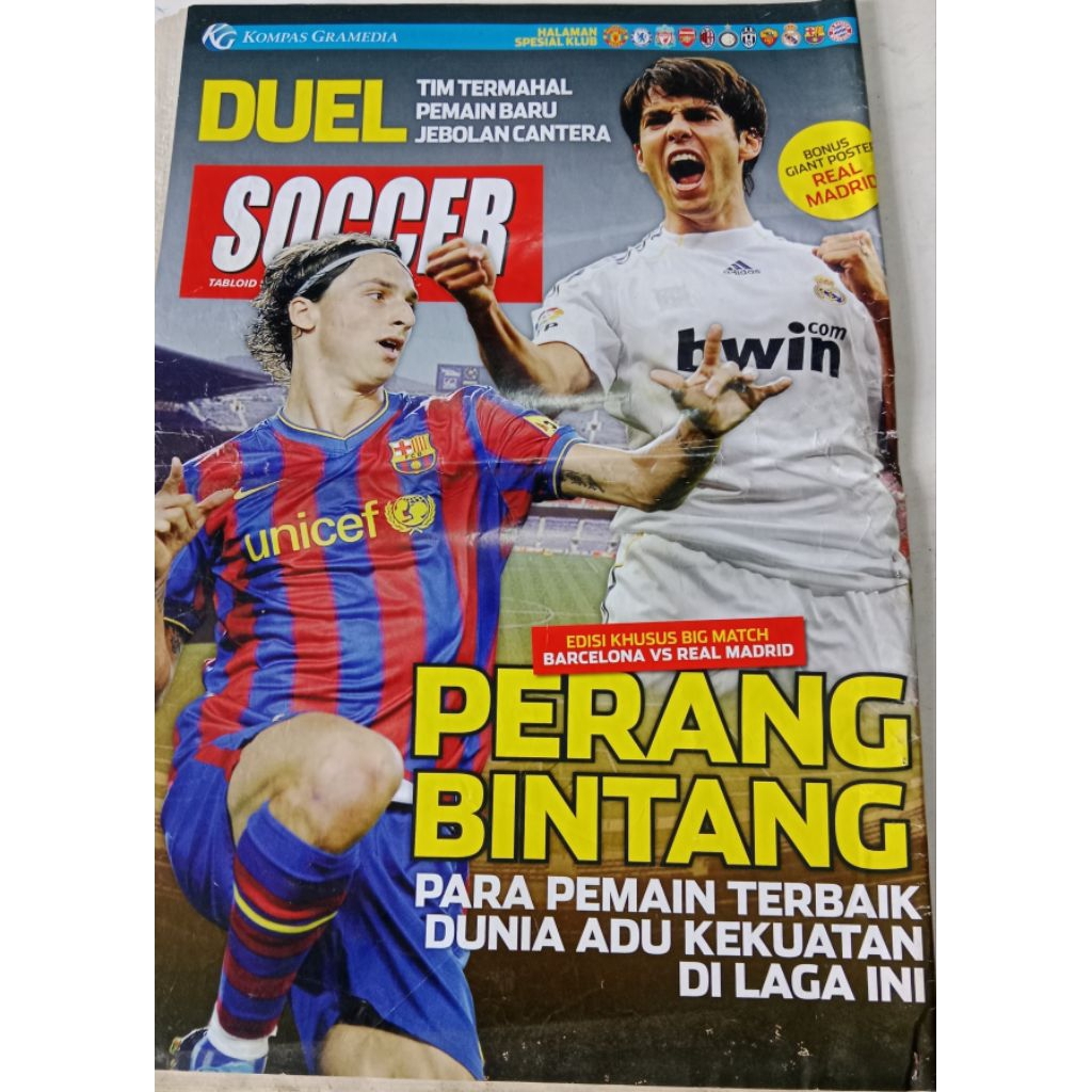 Tabloid Olahraga, Ada Poster, Sepak Bola, Soccer dan Bola